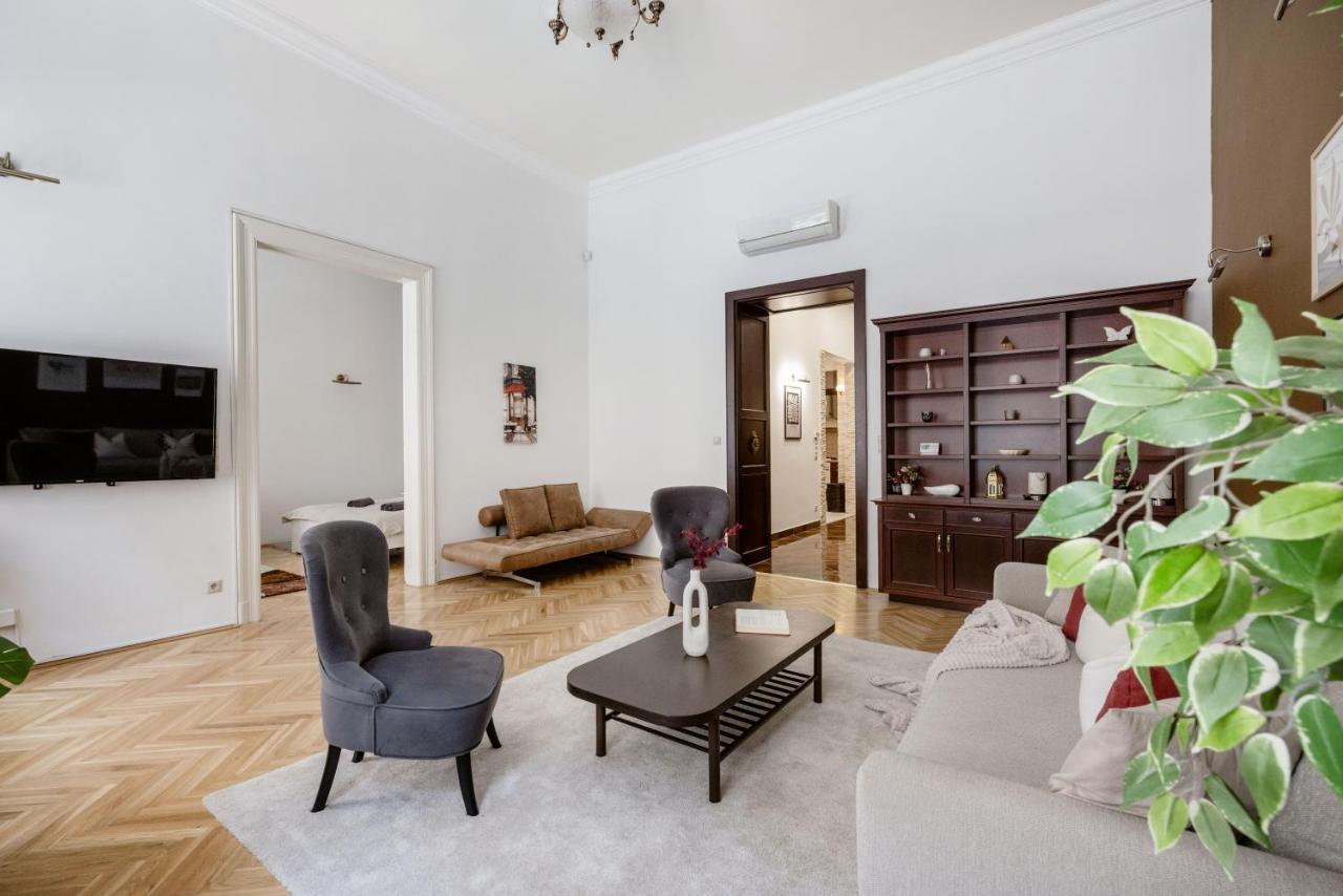 Luxe, Historic Home Near Downtown Landmarks 19Th Century Βουδαπέστη Εξωτερικό φωτογραφία