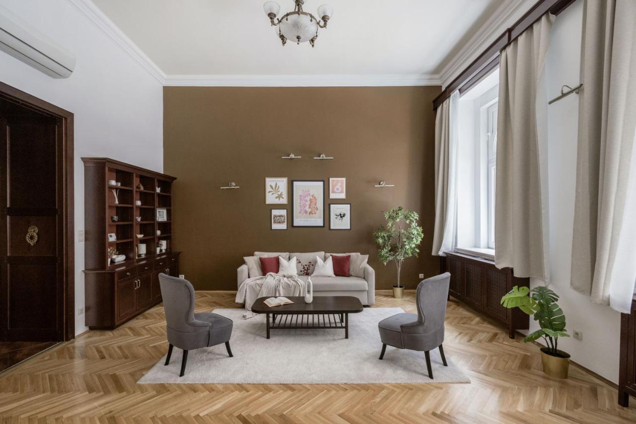 Luxe, Historic Home Near Downtown Landmarks 19Th Century Βουδαπέστη Εξωτερικό φωτογραφία