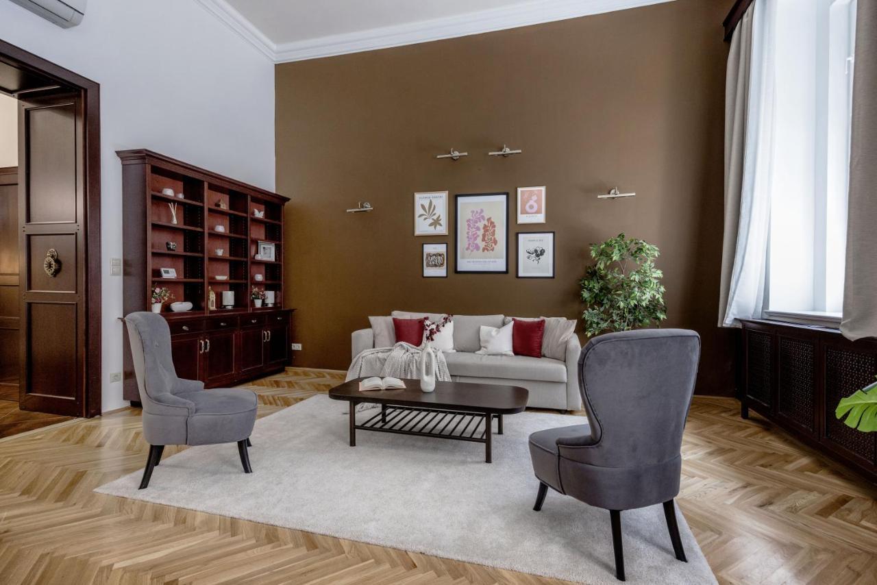 Luxe, Historic Home Near Downtown Landmarks 19Th Century Βουδαπέστη Εξωτερικό φωτογραφία