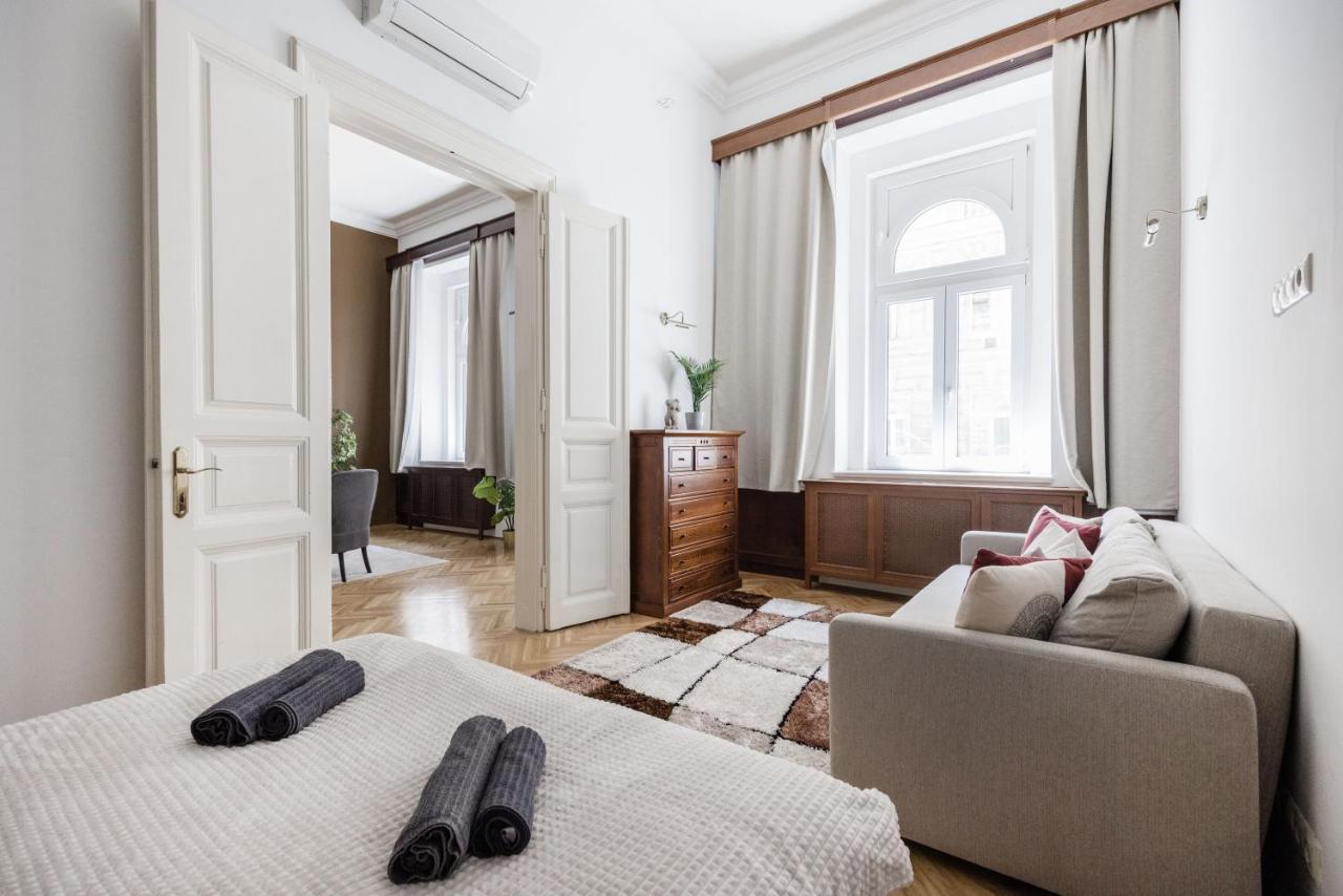 Luxe, Historic Home Near Downtown Landmarks 19Th Century Βουδαπέστη Εξωτερικό φωτογραφία