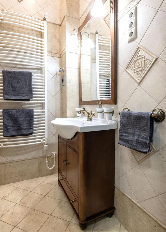 Luxe, Historic Home Near Downtown Landmarks 19Th Century Βουδαπέστη Εξωτερικό φωτογραφία