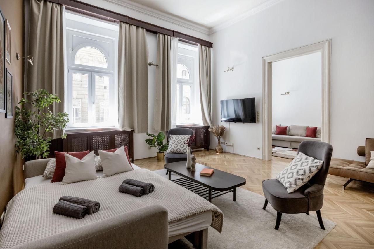 Luxe, Historic Home Near Downtown Landmarks 19Th Century Βουδαπέστη Εξωτερικό φωτογραφία
